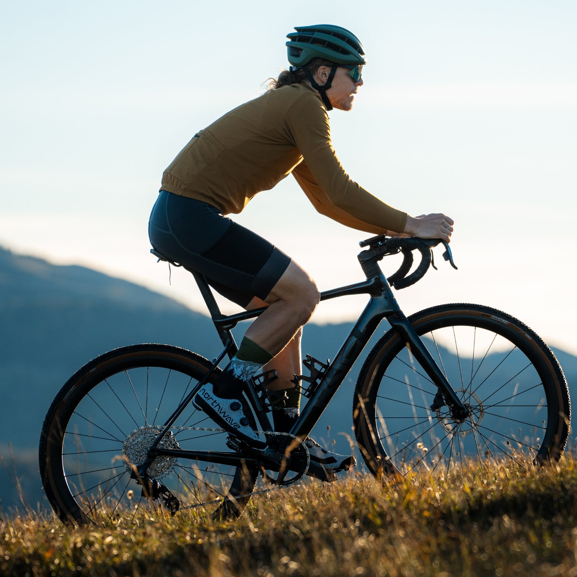 Nero,Grigio,Blu Navy,Military